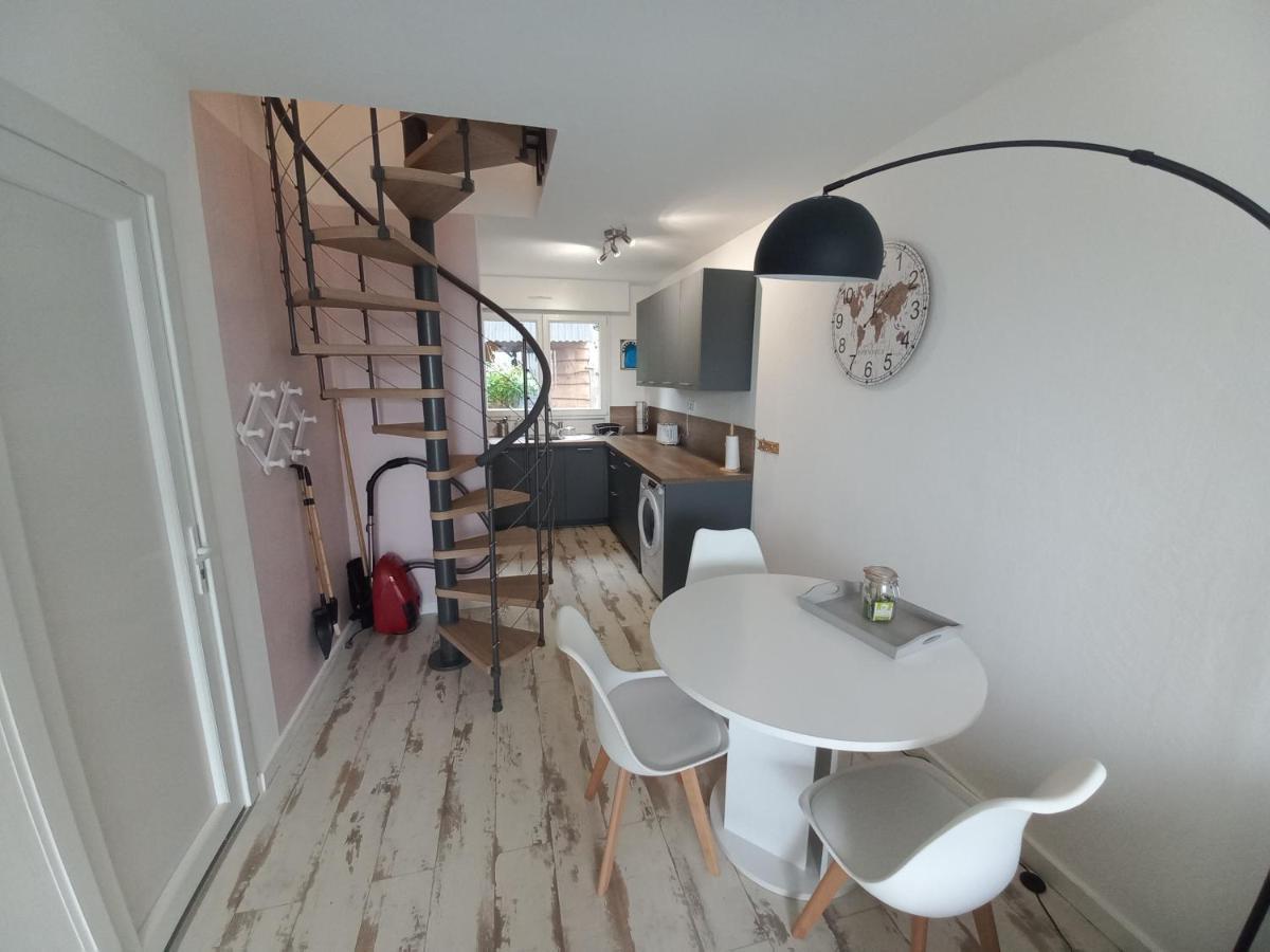 Duplex Du Bois D'Amour แก็งแปร์ ภายนอก รูปภาพ